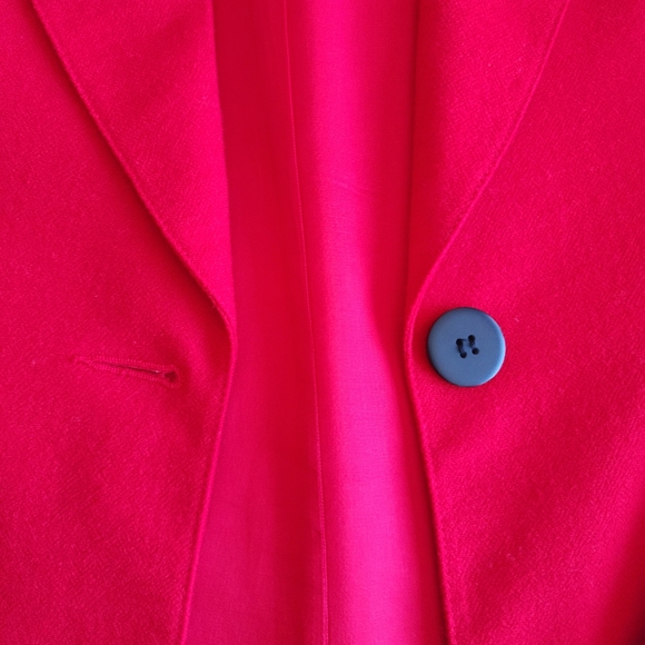 Women's Devonshire Cream 100% Wool Blazer in Red with Black Accents, Size 10 - Picture 6 of 7